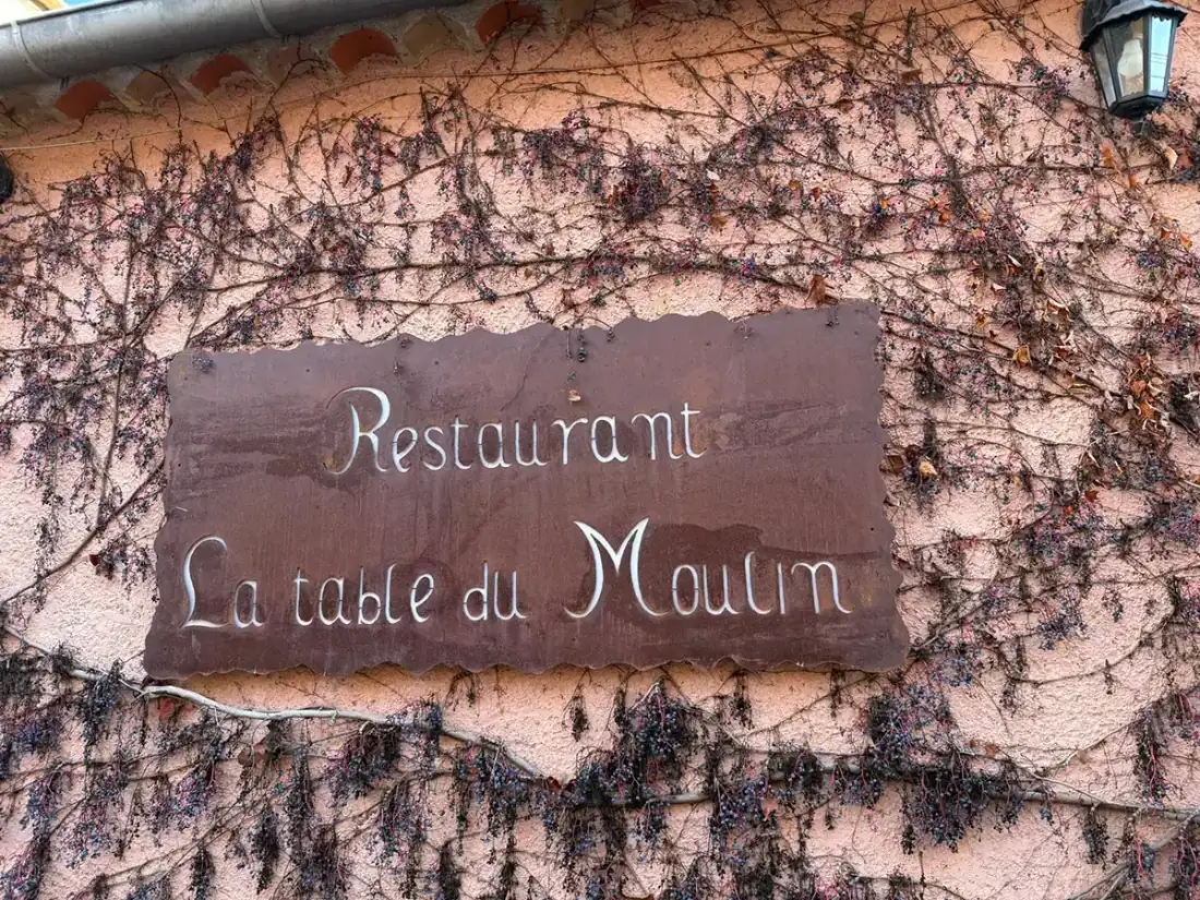 Enseigne en métal pour le restaurant « La table du Moulin », L'Art de Faire